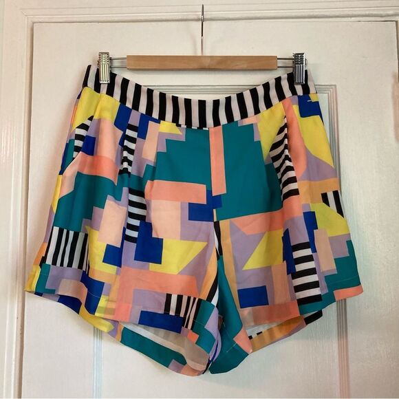 Crosby by Mollie Burch Matthews Short in Palmer Size Large Multicolor - Picture 2 of 13